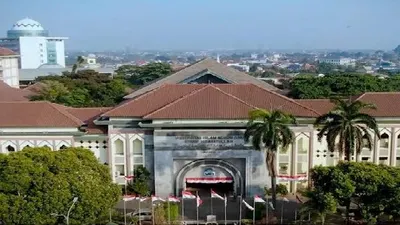 Popularitas 10 jurusan yang diminati  di UIN Syarif Hidayatulah Jakarta dapat menjadi indikator minat dan tren di kalangan calon mahasiswa.