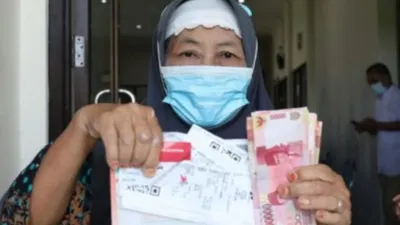 KABAR BAIK! Pemilik KK Berciri Ini Berhak Terima Bansos Rp2.850.000 di Bulan November-Desember, Ada Saldo Masuk Cek Sekarang