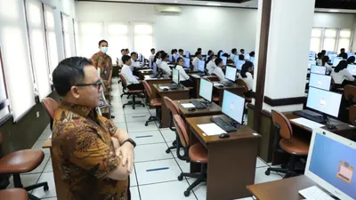 Meskipun tidak ada ambang batas, seleksi ASN PPPK tetap menggunakan sistem peringkat untuk menentukan kelulusan dan pengangkatan.
