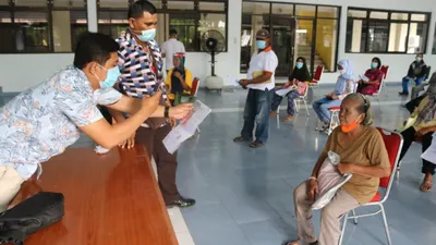 KPM Wajib Tahu! Cek 4 Informasi Penting soal Bansos PKH, BPNT, PIP, dan Beras 10 Kg yang Cair Besok hingga Beberapa Hari ke Depan