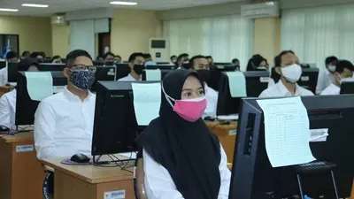 Untuk bisa dikatakan lolos SKD CPNS, maka masing-masing pelamar wajib memenuhi nilai ambang batas yang telah ditentukan.