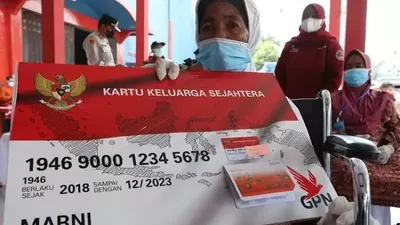 Keluarga penerima manfaat PKH maupun BPNT terbagi menjadi dua kelompok berdasarkan mekanisme pencairannya.