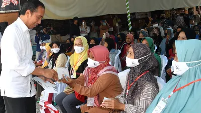 Bukan hanya PKH dan BPNT yang Cair dengan Nominal Lebih Banyak, BLT Rp600 Ribu Juga Cair via ATM dan Kantor Desa untuk KPM Ini
