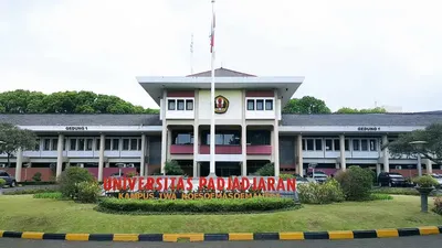 Universitas Padjadjaran (UNPAD).