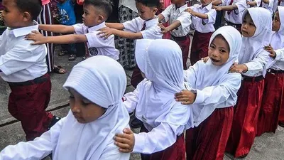 Ilustrasi anak sekolah SD