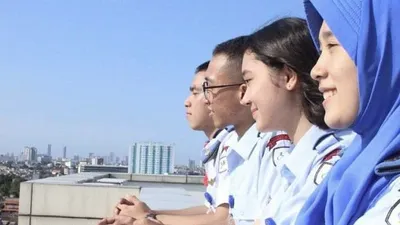 Ilustrasi. Sekolah kedinasan menerima siswa berkacamata dan minus