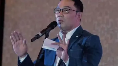 Ridwan Kamil Dikabarkan Akan Maju di Pilgub DKI Jakarta, Ahmad Sahroni Beri Ucapan Seperti Ini