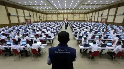 Oleh karena itu, para pelamar harus memastikan formasi yang dipilih sesuai dengan kualifikasi pendidikan yang disyaratkan.