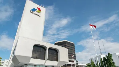 Seiring dengan perkembangan dunia kerja yang semakin kompetitif, BUMN kini menawarkan berbagai benefit yang di luar gaji bulanan.