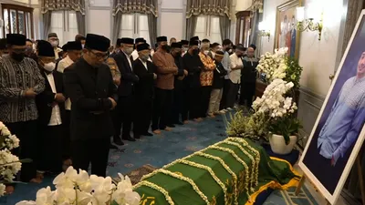 Masih Sedih, Ridwan Kamil Minta Publik Kritik dan Kuliti Program Politik Asalkan Jangan Hal Ini