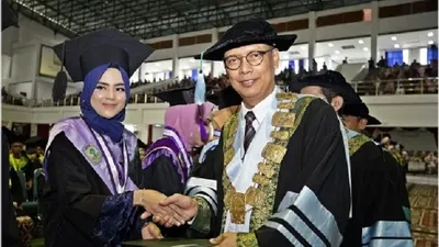 Fakultas Universitas Andalas apa saja dengan lulusan tepat waktu terbanyak dan mayoritas diterima di BUMN dan Perusahaan Multinasional?