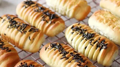 Roti Coklat dan Keju