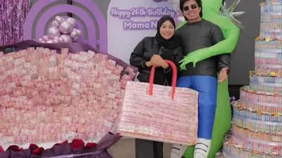 Aurel Hermansyah Ultah ke-26, Atta Halilintar Beri Kado Mewah Berupa Buket, Kue dan Tas Raksasa dari Uang