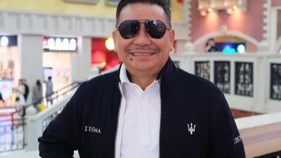 Pengacara kondang Otto Hasibuan menduga kematian yang menimpa Vina Cirebon kemungkinan karena kecelakaan tunggal.