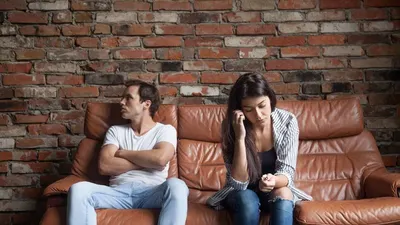 Psikologi Cinta: 5 Tanda Kamu Berada di Hubungan yang Salah Namun Sering Dijumpai Saat ini, Apa Saja?