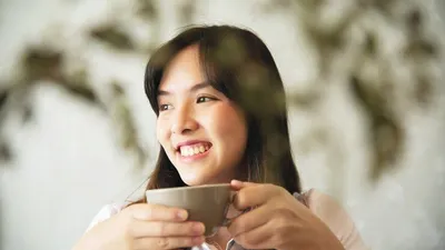 Fakta Psikologi: 5 Sifat Wanita yang dapat Dilihat dari Jenis Minuman yang Disuka, Ternyata Wanita Menyukai Air Putih Adalah Orang yang Sederhana