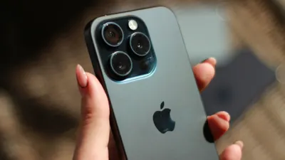 3 Tips Memperpanjang Masa Pakai Baterai iPhone, Jangan Lupa Lepas Ini Ketika Isi Daya