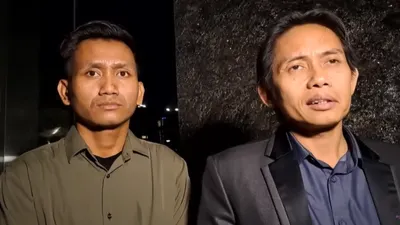 Toni RM menanggapi Razman Arif Nasution yang telah melaporkan hakim Eman Sulaeman ke Komisi Yudisial (KY).