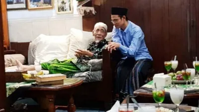 Mbah Moen Ungkap Rahasia Rezeki Melimpah: Baca Surat Paling Istimewa dalam Al-Quran, Ternyata Ini Suratnya!