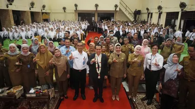Agus Fatoni mengucapkan selamat kepada pemenang lomba dan berharap semoga sekolah SMA di Sumatera Selatan ke depannya kian  lebih baik.