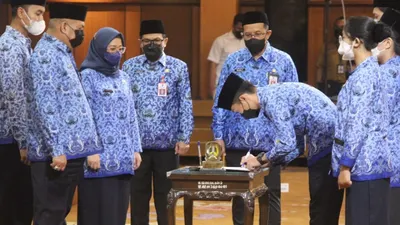 Badan Kepegawaian Negara resmi mengumumkan hasil seleksi administrasi CPNS pra sanggah 2024 mulai tanggal 14-19 September.
