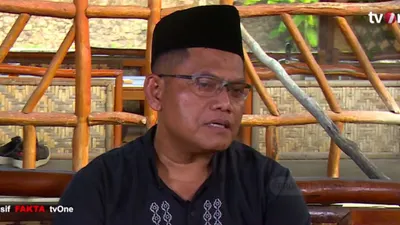 Beberapa waktu lalu, saksi kunci kasus kematian Vina dan Eky yakni Dede menyebut bahwa Iptu Rudiana membuat skenario palsu.