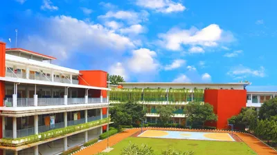 Bekasi memiliki banyak sekolah dari mulai tingkat Sekolah Dasar hingga menengah atas dengan fasilitas yang cukup lengkap.