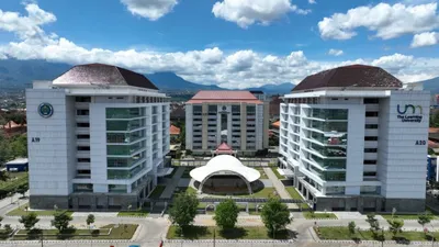 Biaya pendidikan untuk seleksi jalur SNBP dan SNBT meliputi UKT, sedangkan untuk seleksi Jalur Mandiri terdiri dari UKT dan IPI.