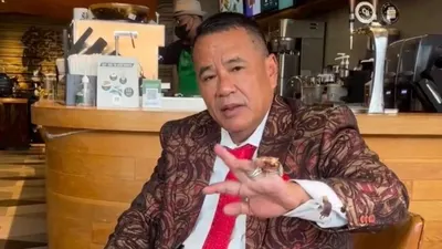 Usai Dibebaskan dari Tersangka Kasus Vina Cirebon, Hotman Paris Traktir Pegi Setiawan Makan Ramen