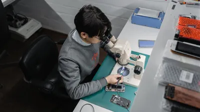 Tak Usah ke Konter Beli Baru atau Upgrade RAM! Ini Cara Simpel Mengatasi HP Android yang Lemot dan Berat