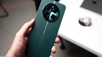 Kamu sedang mencari HP baru yang punya spesifikasi bagus di harga Rp3 jutaan? Realme 12 Plus bisa dijadikan pilihan.