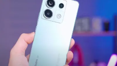 HP Redmi Note 13 Pro 5G hadir dengan kamera utama 200 MP bersensor Isocell HP3, kamera ultrawide 8 MP, makro 2 MP, dan kamera selfie 16 MP.