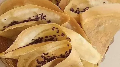 Crepes Topping Meses | Apakah kamu sedang mencari ide untuk memulai usaha kecil? Atau mungkin ingin menambah variasi jajanan di kantin sekolah?