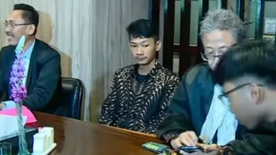 Saka Tatal meminta Kahfi untuk berkata jujur dan mengakui bahwa para terpidana kasus Vina Cirebon merupakan temannya.