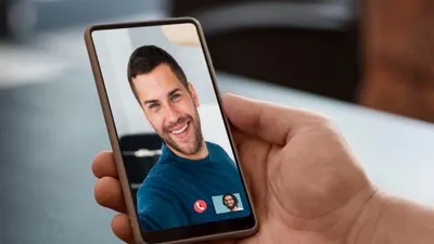 Ilustrasi cara merekam video call di WhatsApp menggunakan suara dari Hp Android