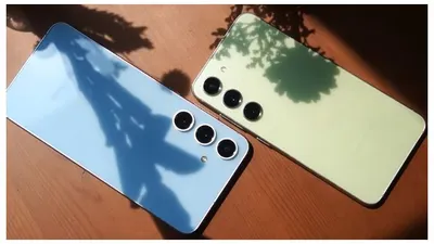 Samsung Galaxy S24 FE dan Samsung Galaxy S23 memiliki keunggulan masing-masing, namun mana yang sebenarnya lebih layak dibeli?