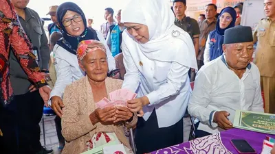 SELAMAT! 181 KPM di 20 Daerah Ini Cair Bantuan PKH Plus Rp500 Ribu, Disalurkan via ATM dan Titik Komunitas