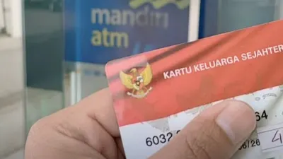 Menurut Eka, proses pencairan bagi KPM yang beralih dari pos ke KKS akan dilakukan menggunakan KKS yang baru, bukan yang lama.