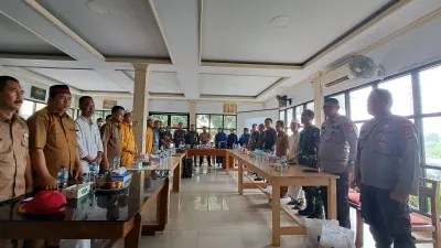 PT Permodalan Nasional Madani (PNM) Cabang Serang, Selasa kemarin (14/5) menyelenggarakan acara sosialisasi sekaligus silaturahmi tokoh masyarakat dan pemuka agama di Kecamatan Baros Kabupaten Serang.
