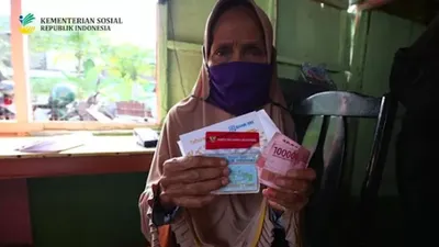 Kabar terbaru untuk pencairan bantuan PKH dan BPNT alokasi bulan Mei 2024, yang disalurkan melalui Bank Himbara.