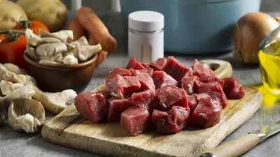 H-3 Idul Adha! Ini 3 Tips Mengolah Daging Kurban Agar Empuk dan Tak Bau