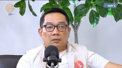 Ridwan Kamil melakukan dua kegiatan tersebut di daerah Banjir Kanal Timur. Ia melakukan peninjauan dan belanja aspirasi warga.
