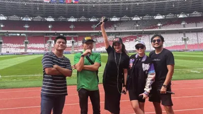 Anang Hermansyah dan Ashanty di Stadion GBK