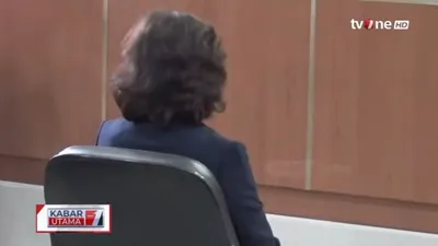 Seorang ibu digugat karena warisan oleh anak kandungnya 