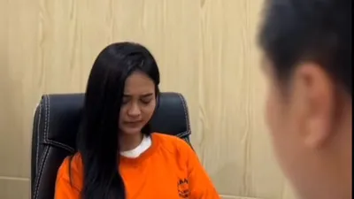 Tangis Marisa Putri saat Dinasihati Polisi Usai Tabrak IRT hingga Tewas