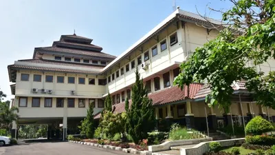 Inilah top 10 kampus Negeri terbaik di Indonesia berdasarkan QS World University Rankings tahun 2025.