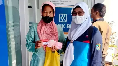 Sejumlah penerima manfaat melaporkan bahwa status SP2D telah muncul, yang berarti proses pencairan sudah mendekati akhir.