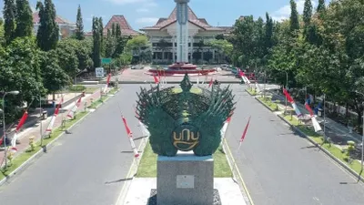 Mau Kuliah di UNY? Kamu Bisa Masuk Lewat 7 Jalur Seleksi Mandiri 2024 Ini Lho, Segera Persiapkan Diri!