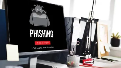 Link phishing adalah salah satu metode yang digunakan penipu online untuk mencuri data pribadi atau informasi sensitif.