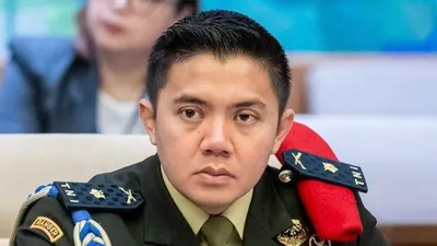 Mayor Teddy resmi jadi Sekretaris Kabinet Merah Putih. Berprestasi di TNI, ia dikenal publik saat mendampingi Prabowo Subianto.